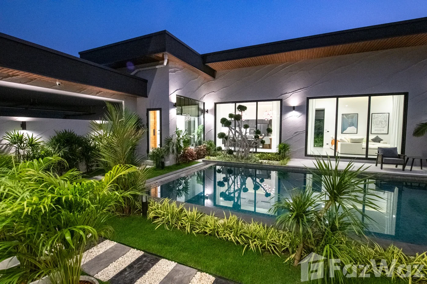 รูป บ้านเดี่ยวให้เช่า 4 ห้องนอน ในโครงการ เดอะ วิลเลช แอด ฮอร์สชู พอยท์ 6210855 - รูปที่ 2/31