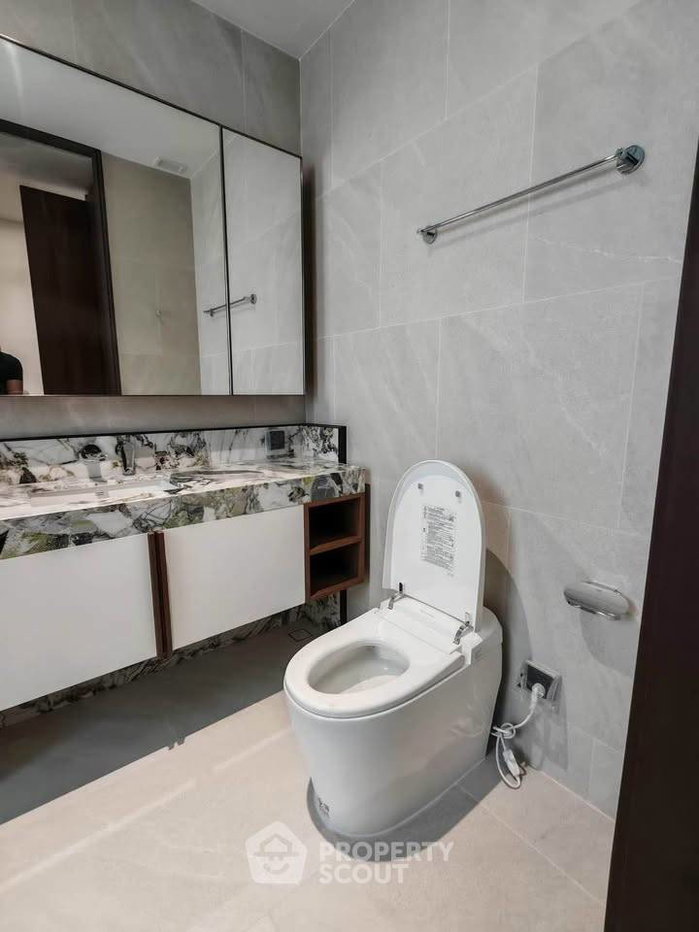 picture 2-BR Condo At ROMM CONVENT Near BTS Sala Daeng For Rent (ID 3193705) - 9/12