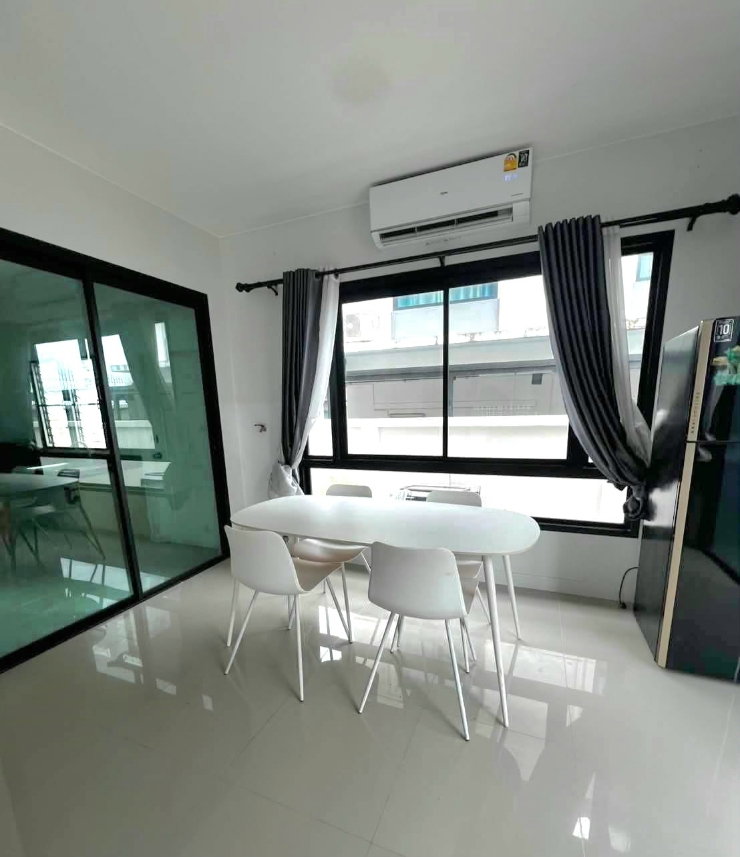 รูป #บ้านเช่าระยอง
บ้านเดี่ยว 2 ชั้นให้เช่า พร้อมเฟอร์นิเจอร์
โครงการเดอะโฮม บ้านฉาง–ระยอง
ให้เช่า 23,500 - รูปที่ 28/30