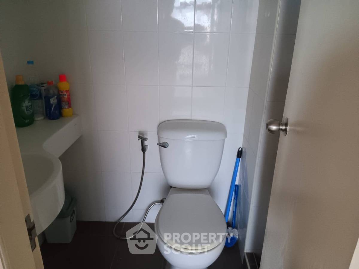 รูป ขายคอนโด 2 ห้องนอน Lumpini CondoTown Nida Seri Thai ย่านคลองกุ่ม (ID 2537264) - รูปที่ 6/10