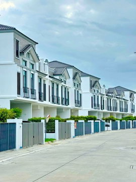 Concordian International School 1.7 km., Srinakarin location, Bangna, 2 bedrooms, 3 bathrooms, size 21 sq m., usable area 168 sq m., 2-story luxury
