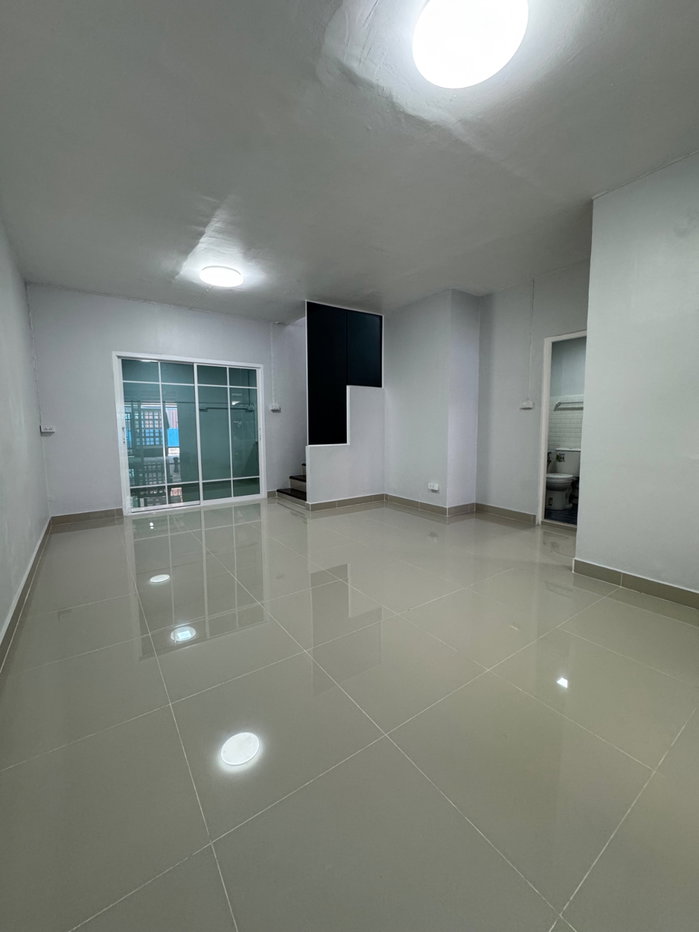 รูป RGI074🏡ให้เช่า “หมู่บ้านพฤกษา 3 นนทบุรี” บ้านพร้อมอยู่ ทำเลบางบัวทอง ในราคาเพียง 10,000 บาท/เดือน✨ - รูปที่ 2/8