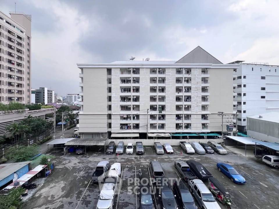picture 1-BR Condo At The Belgravia @ Ratchada 17 Near MRT Sutthisan (ID 3193456) - 11/12