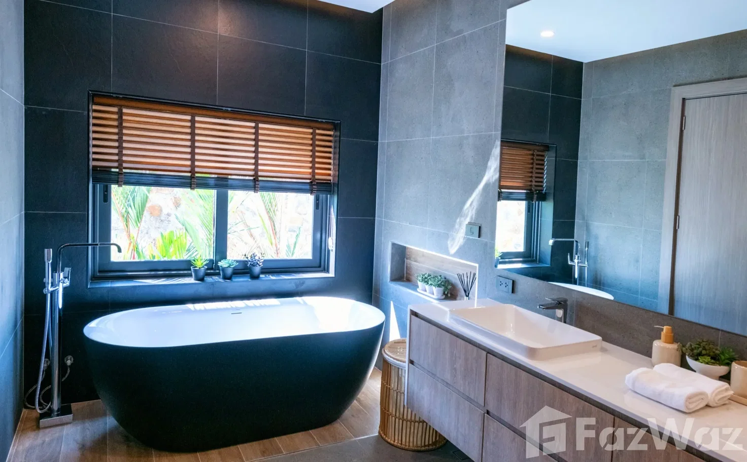 รูป บ้านเดี่ยวให้เช่า 4 ห้องนอน ในโครงการ เดอะ วิลเลช แอด ฮอร์สชู พอยท์ 6210855 - รูปที่ 26/31