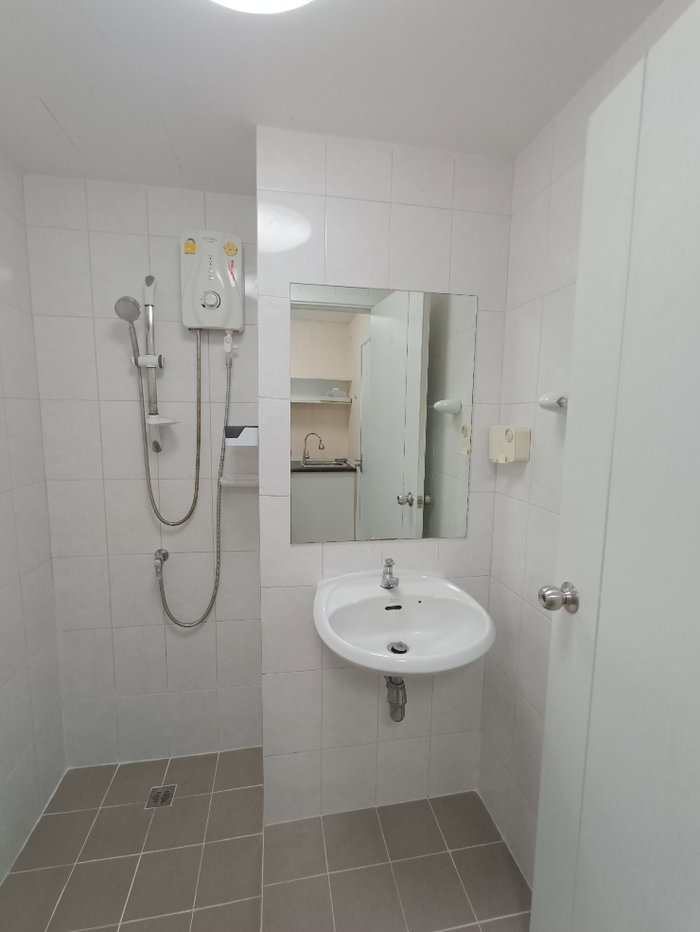 picture Urgent Sale Plum Condo Phaholyothin 89 Phase 3 - 8/12