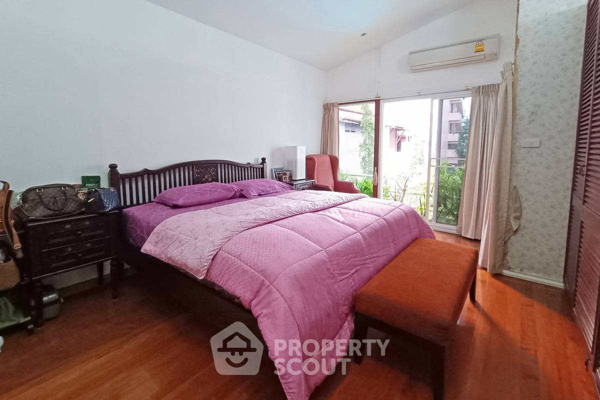 รูป คอนโดเลี้ยงสัตว์ได้ 4 ห้องนอน 410 ตร.ม. Premier Condominium ห่าง BTS พร้อมพงษ์ 300 เมตร (ID 3193392) - รูปที่ 18/26