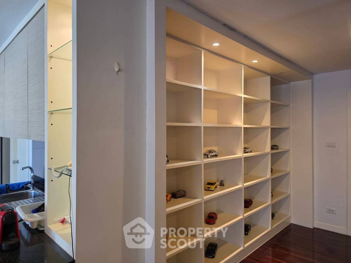 picture Spacious 3-BR 240 Sqm At DS Tower 1 Near BTS Phrom Phong (ID 3191623) - 8/8