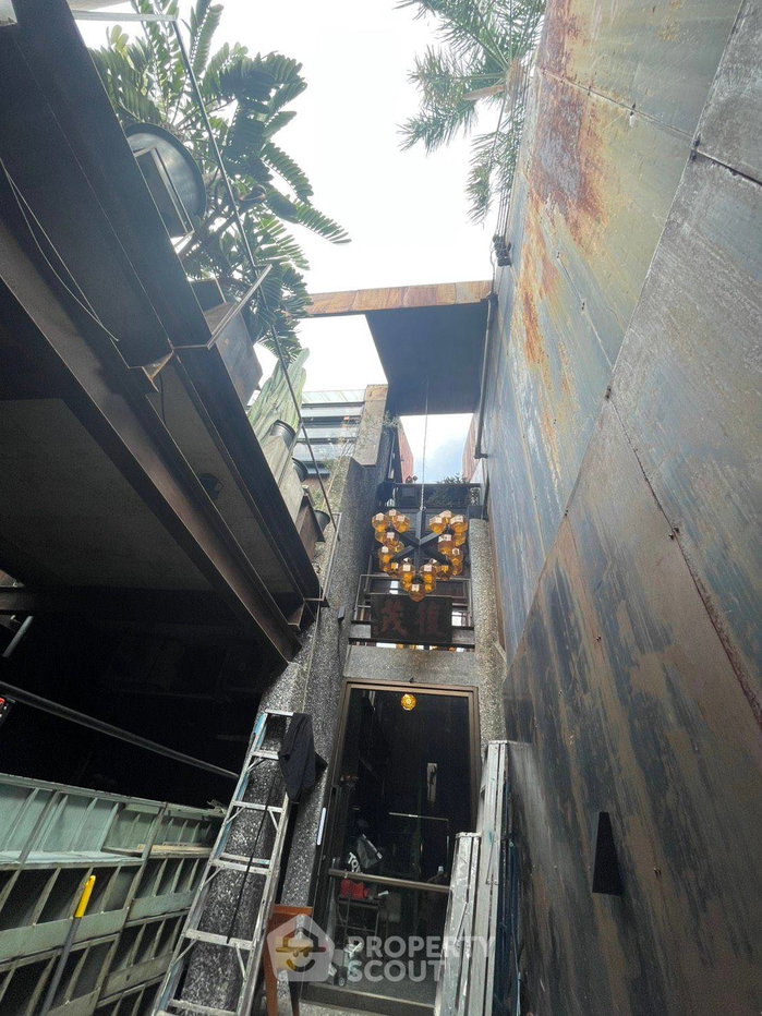 รูป บ้าน 3 ห้องนอน ขนาด 380 ตร.ม. ย่านทุ่งวัดดอน สาทร กรุงเทพฯ (ID 3191689) - รูปที่ 2/25