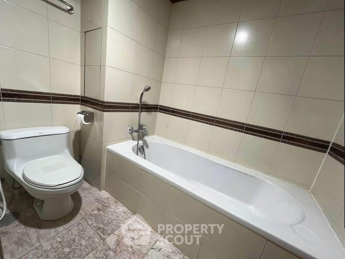 รูป คอนโด 1 ห้องนอน Baan Na Varang Condominium ใกล้ BTS ชิดลม (ID 3192912) - รูปที่ 6/7