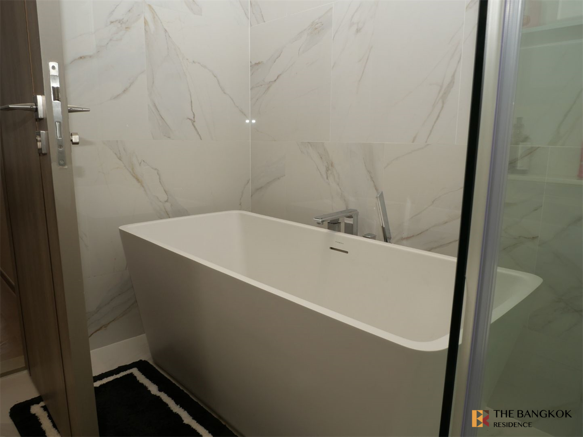 picture The Reserve Sathorn Luxury Unit, Ready for You Without the Wait - 6/10