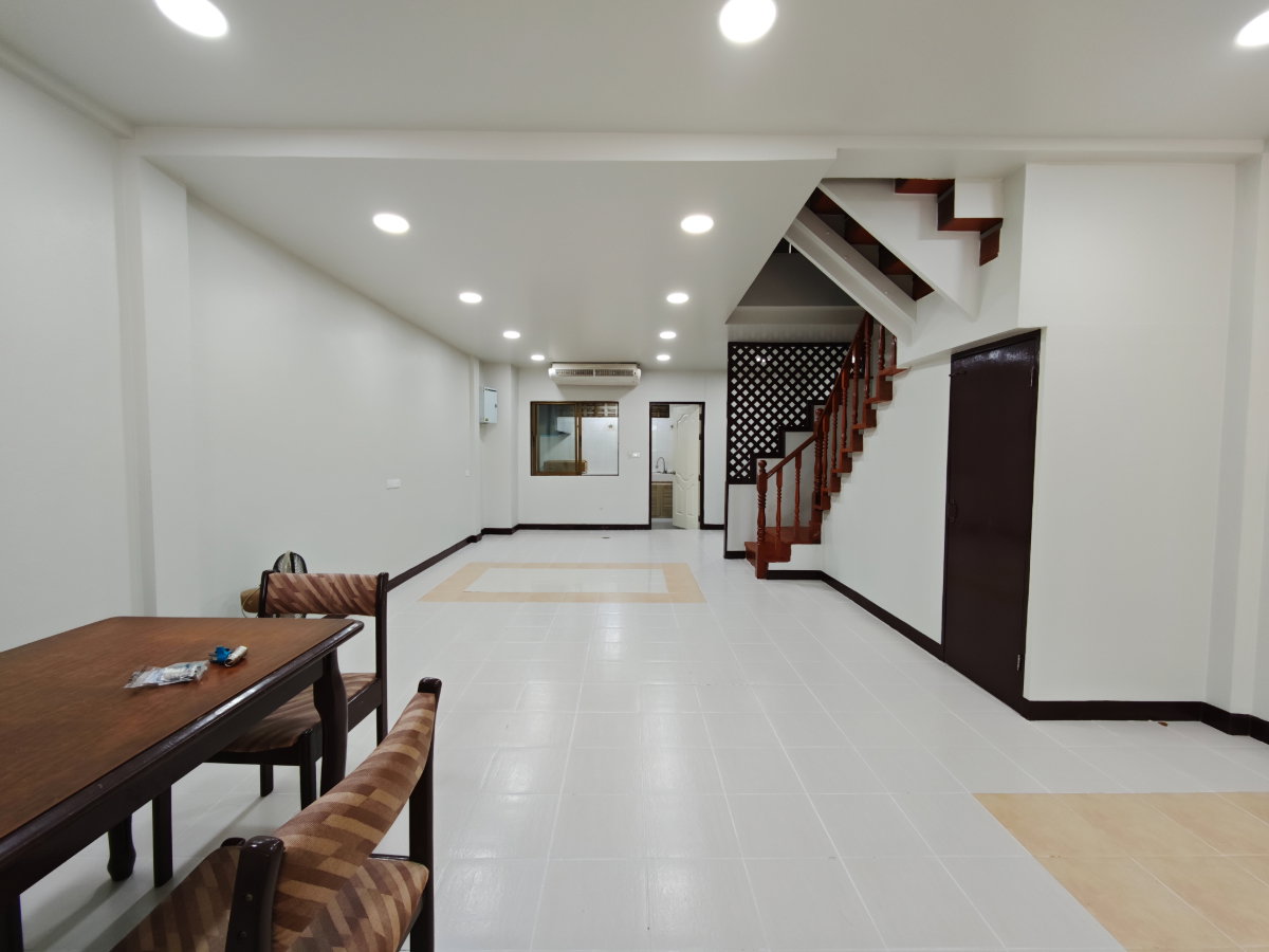 รูป #ให้เช่าบ้านสุขุมวิท77 #ให้เช่าบ้านอ่อนนุช  #ให้เช่าทาว์นโฮมอ่อนนุช 3 ชั้น ถนนสุขุมวิท ถนนอ่อนนุช ซอยอ่อนนุช17 ขนาด 21.2 ตรว.  260 ตรม.  - รูปที่ 3/34