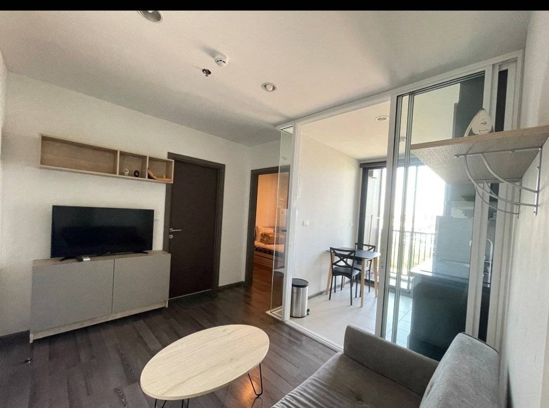 รูป **ขายด่วน** The Base Height Condo ห้องสวย เฟอร์นิเจอร์ครบ - รูปที่ 1/13