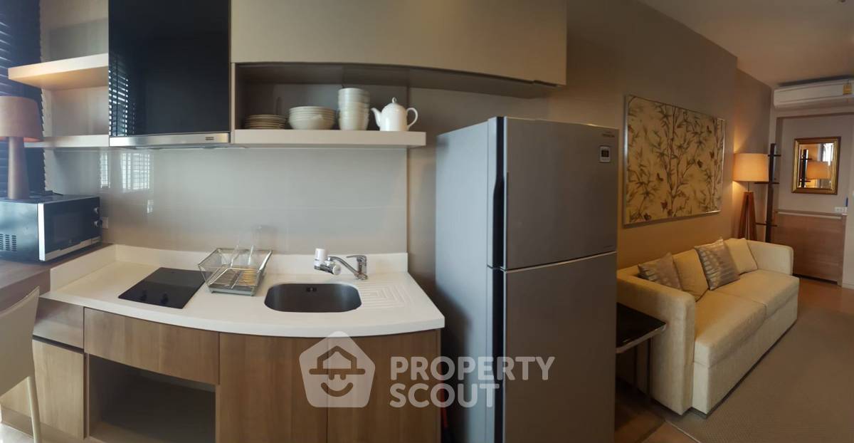 picture 32nd-Floor 1-BR At Rhythm Sathorn, 300m To BTS Saphan Taksin (ID 309472) - 10/13