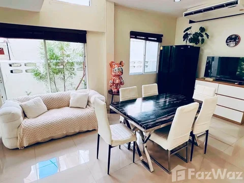 5 Bedroom House for rent in Khlong Tan Nuea, Bangkok 6677077