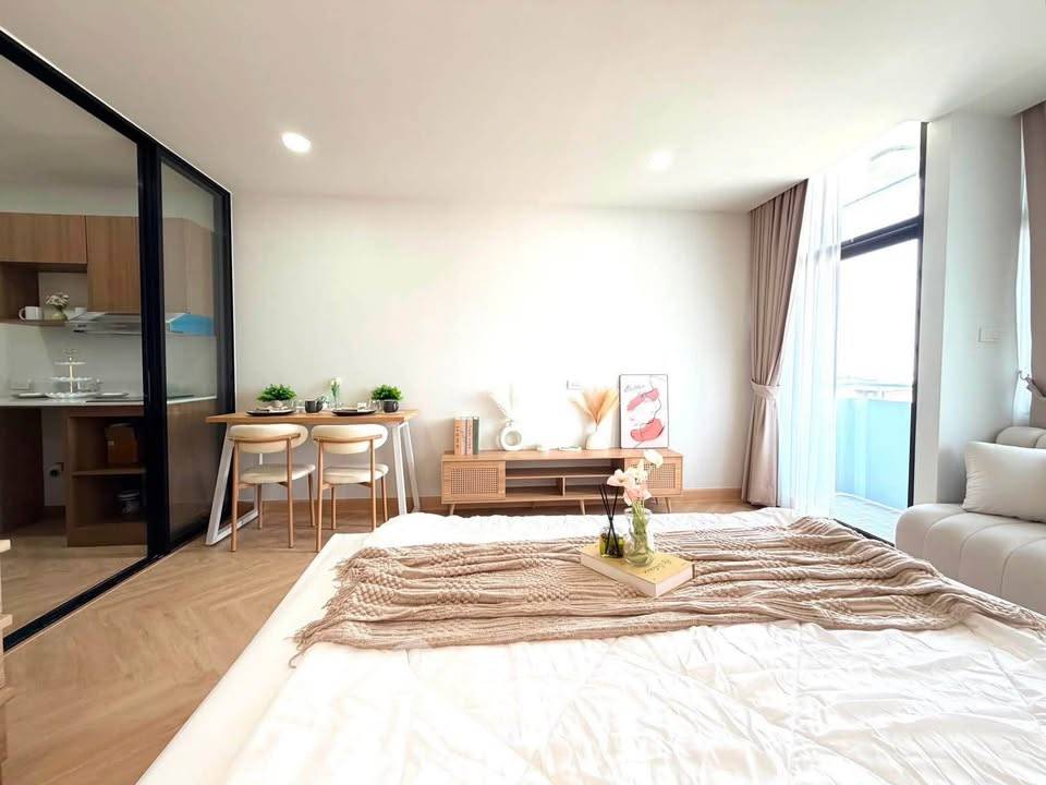 picture 1-BR Ratchaarpa Tower Condominium For Sale In Chan Kasem (ID 3193613) - 3/10