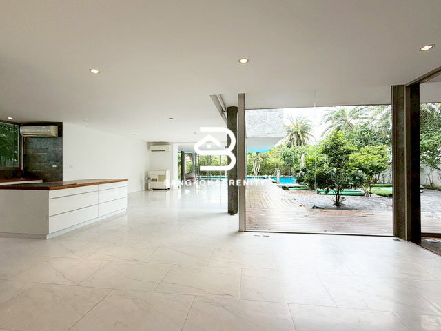 picture Pool Villa for sale at Windmill Golfcourse - 12/32