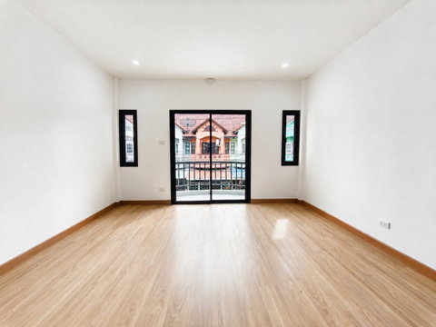 ⭐✨ RH-140 Benjasiri Phetkasem 91 Townhouse for Sale ✨⭐