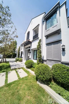 Luxury Corner House for Sale / Rent 6677042