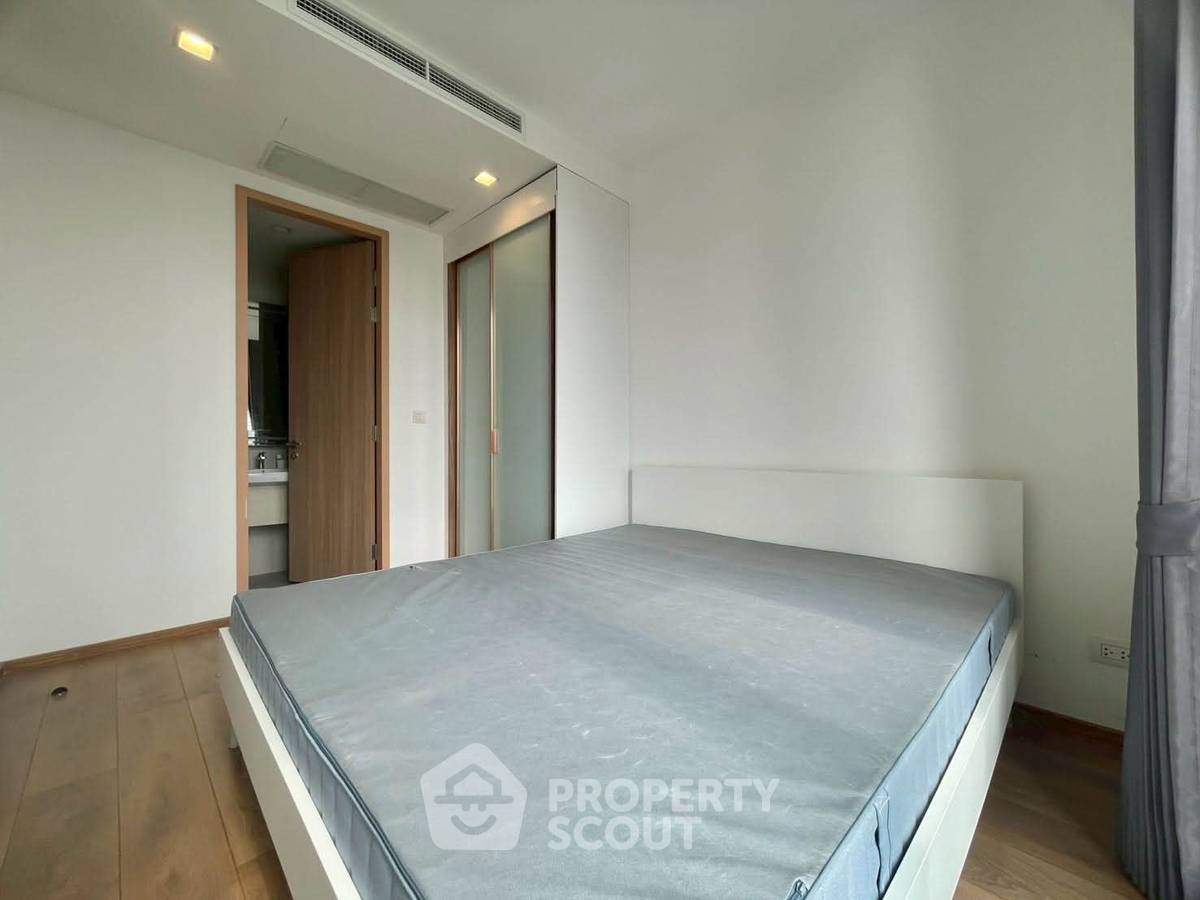 picture 19th-Floor 3-BR Condo At Noble Be 33 Near BTS Phrom Phong (ID 3193457) - 10/18