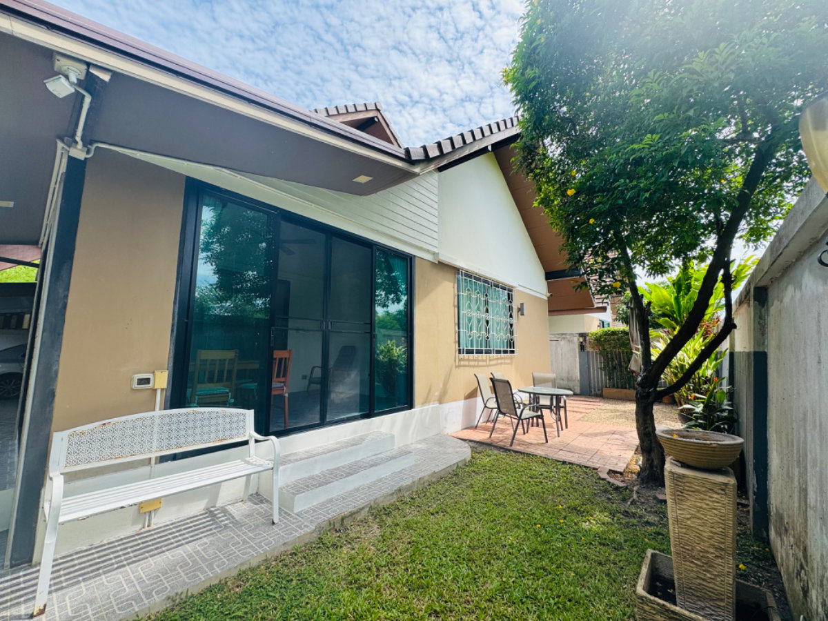 รูป บ้านเดี่ยวหลังมุม ห่างทะเลจอมเทียนเพียง 5 นาที - รูปที่ 2/21