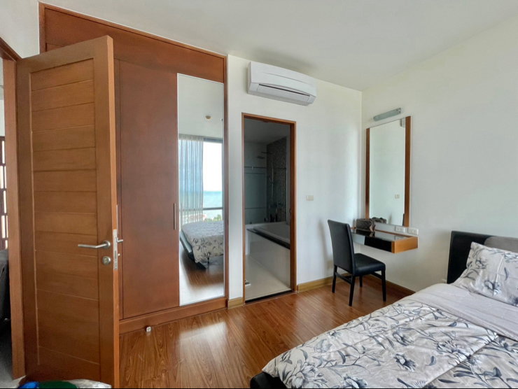 picture For rent: Casalunar Paradiso condo, beachfront in Bang Saen. - 5/6