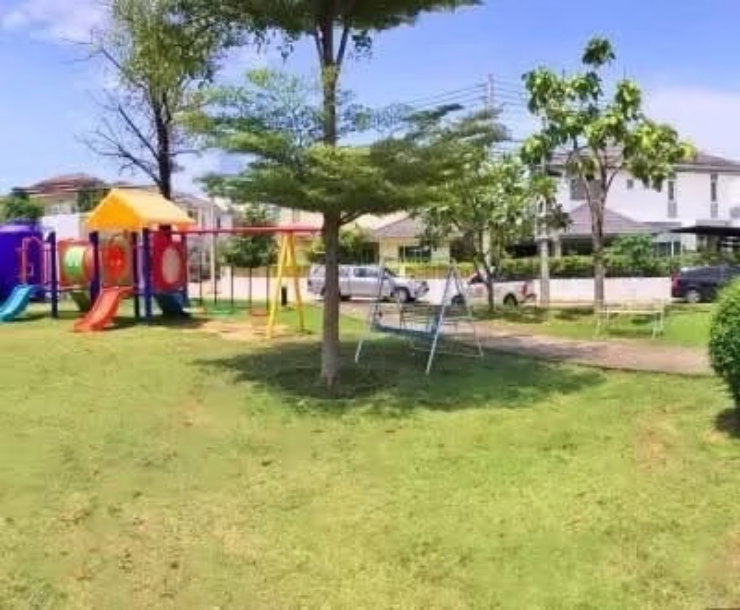 รูป ให้เช่าบ้านหมู่บ้านกีรดา หนองมน บางแสน
บ้านพร้อมเข้าอยู่
 - รูปที่ 21/21