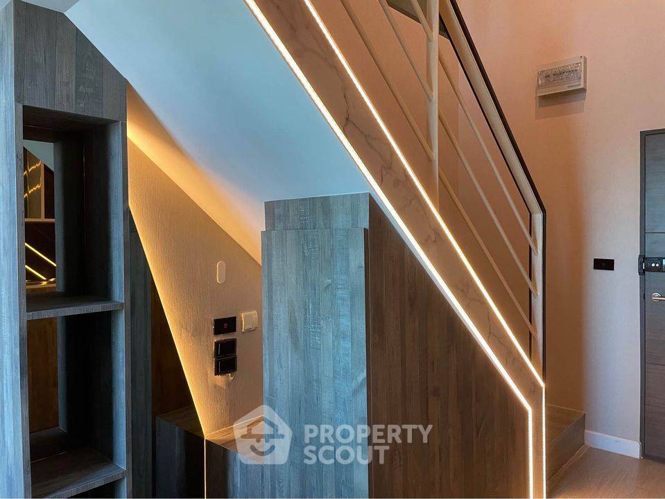 picture 21st-Floor 2-BR Duplex Metro Sky Prachachuen, 400m To MRT Bang Son (ID 1530388) - 3/17