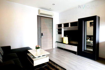 Condos for rent : For Rent Condo THE ROOM SUKHUMVIT 69 Building 1, Floor 19,1 bed room, Room size 44.00 sqm