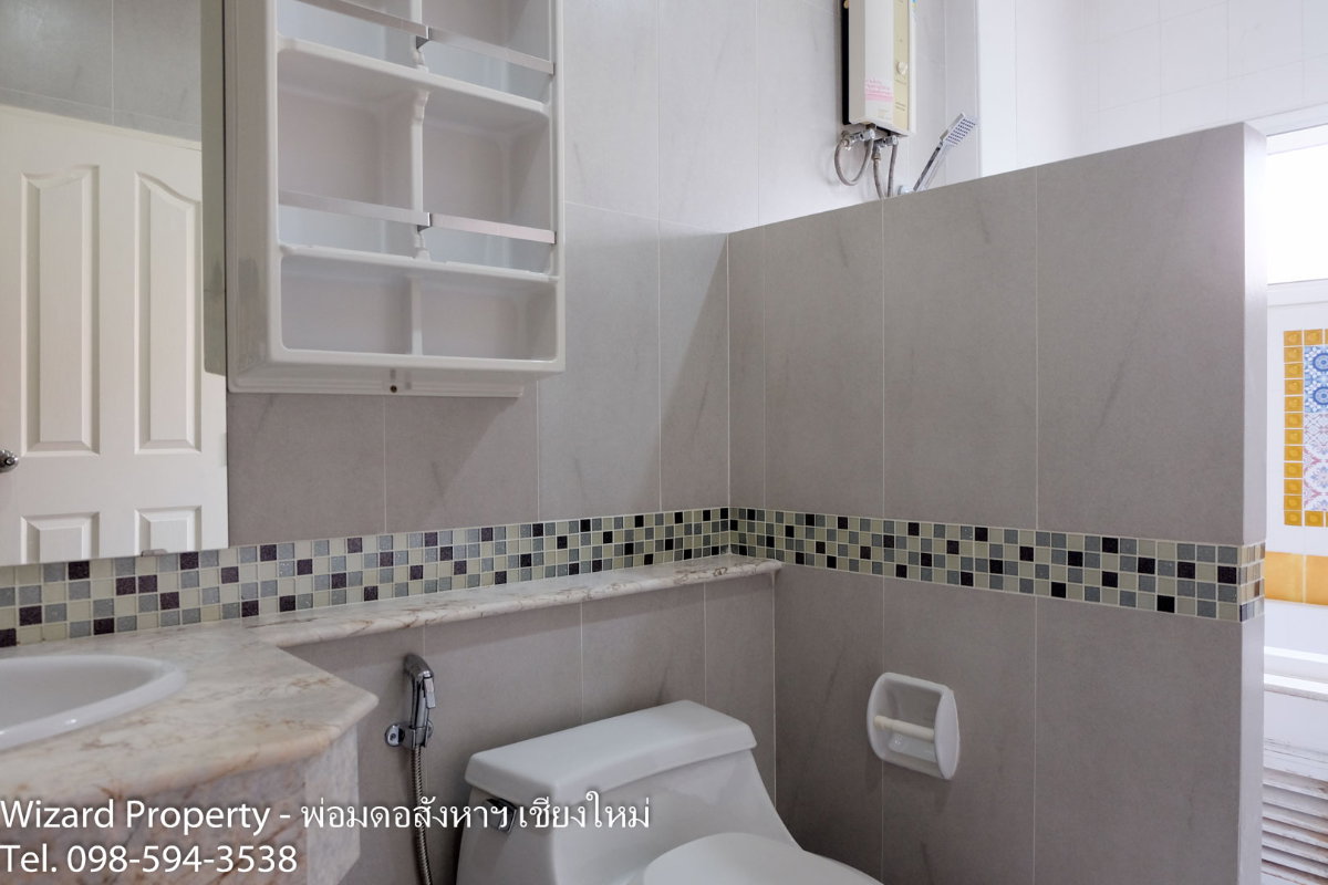 รูป บ้าน 2 ชั้นให้เช่า ติดป่าดอยสุเทพ วิวภูเขา | น้ำแพร่ หางดง เชียงใหม่ บ้านในโครงการหรู • ฟังก์ชันครบ • เฟอร์นิเจอร์ครบ • มีส่วนกลาง - รูปที่ 15/32