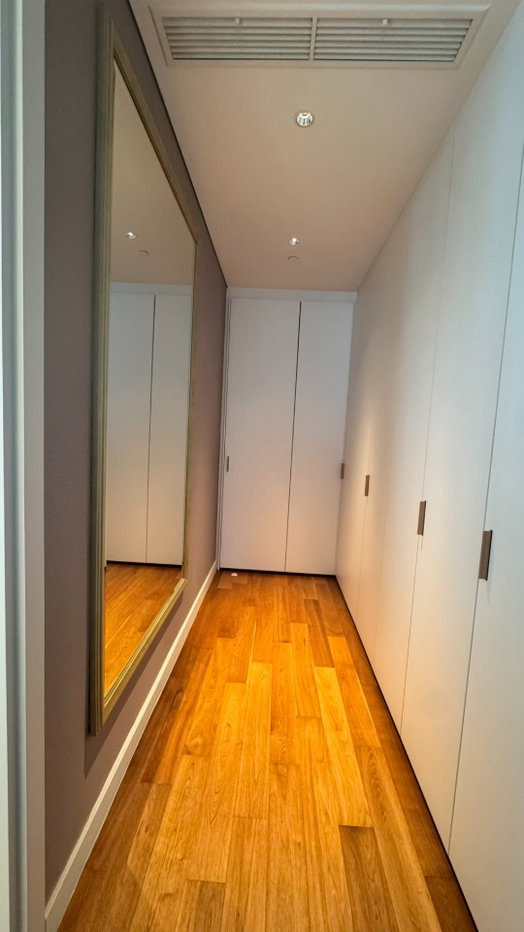 รูป ที่พักอาศัยระดับซูเปอร์ลักชัวรีในกรุงเทพฯ | ยูนิตห้องมุมหายากที่ Sindhorn Residence - รูปที่ 21/43