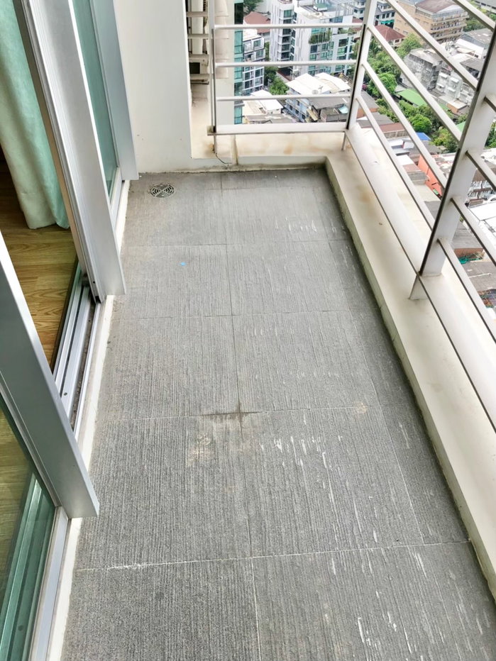 picture For rent: Exclusive Corner Unit at Le Luk Condo – Steps from BTS Phra Khanong - 57/66