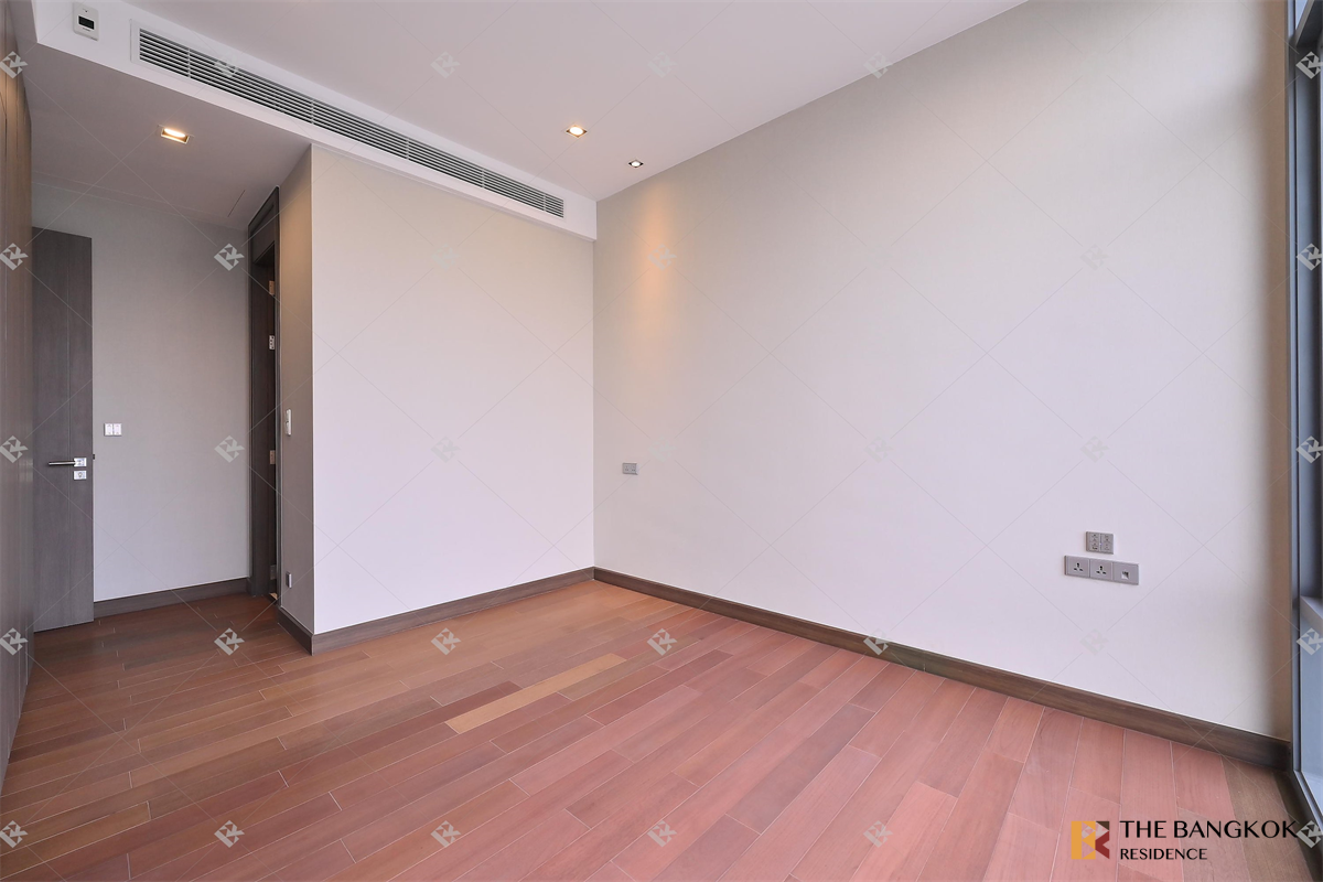 picture Q1 Sukhumvit near BTS Nana - 1/10