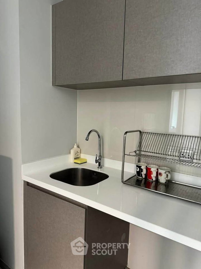 picture 37th-Floor 1-BR Life Asoke - Rama 9, 300m To MRT Phra Ram 9 (ID 3194127) - 8/10