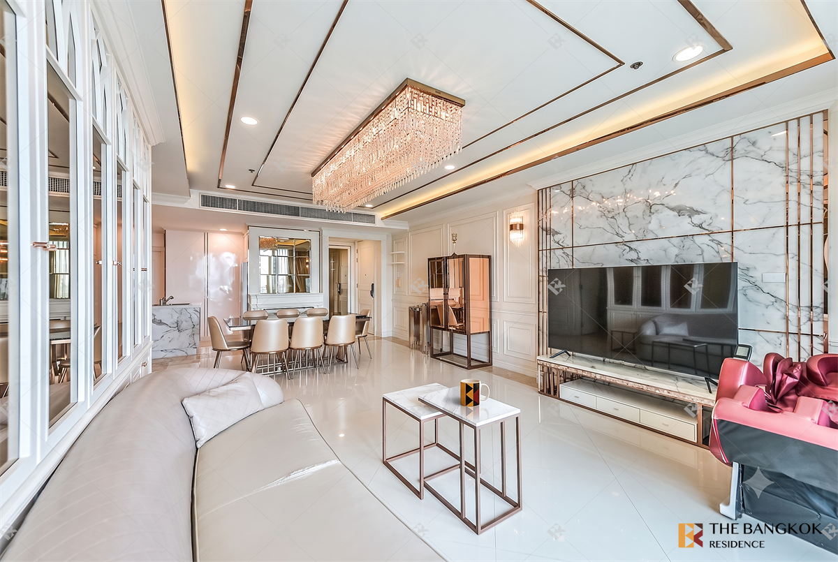 picture The Empire Place Beautiful Room, Good Condition - 9/10