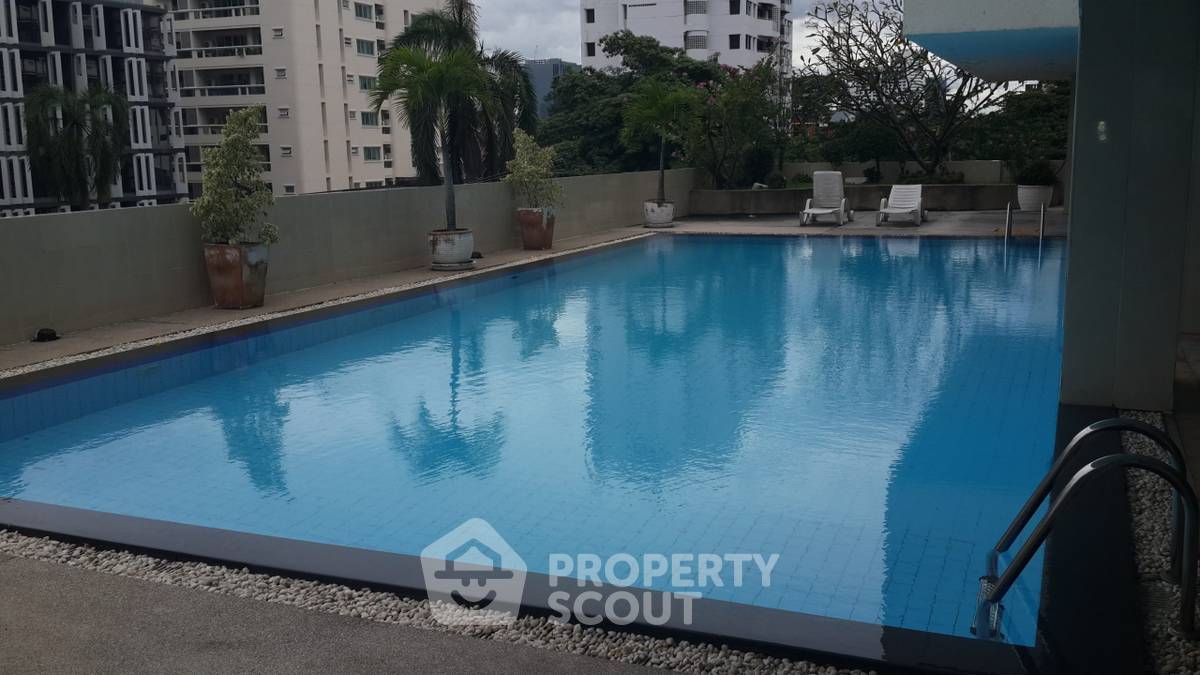 picture Spacious 3-BR 195 Sqm At Baan Phrom Phong Near MRT Phetchaburi (ID 510552) - 9/9