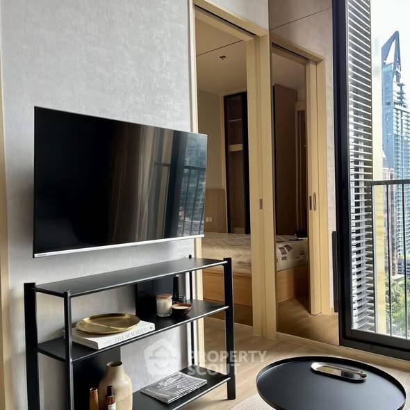 picture 23rd-Floor 1-BR Noble State 39 Near BTS Phrom Phong (ID 3197054) - 2/15