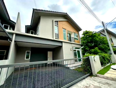 บ้านแฝด สำนักงานชลประทานที่ 1 เชียงใหม่ : ขายบ้านแฝด 2 ชั้น โครงการอนาสิริ พายัพ เชียงใหม่ พร้อมเฟอร์นิเจอร์และเครื่องใช้ไฟฟ้าครบชุด เข้าอยู่ได้ทันที (H5711) T.0946511456