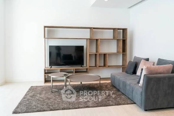 picture Spacious 2-BR 160 Sqm At 185 Rajadamri Near BTS Ratchadamri (ID 3197072) - 1/12
