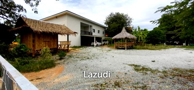 Houses for sale Chonburi : Spacious 5-Bedroom Private House on 1 Rai of Land in Pong