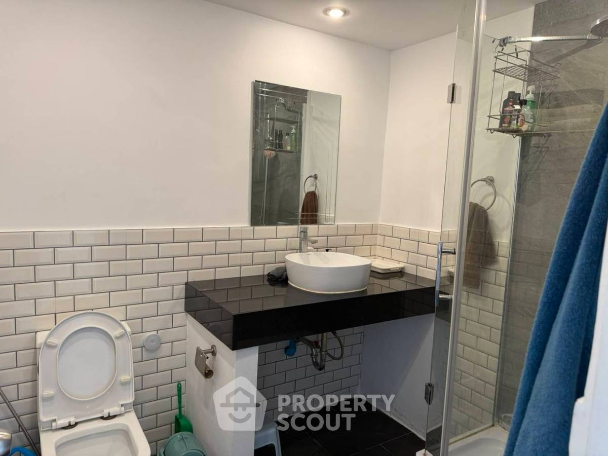 picture Spacious 1-BR 99 Sqm At Pattaya Hill Resort, Phratamnak (ID 3197464) - 3/17