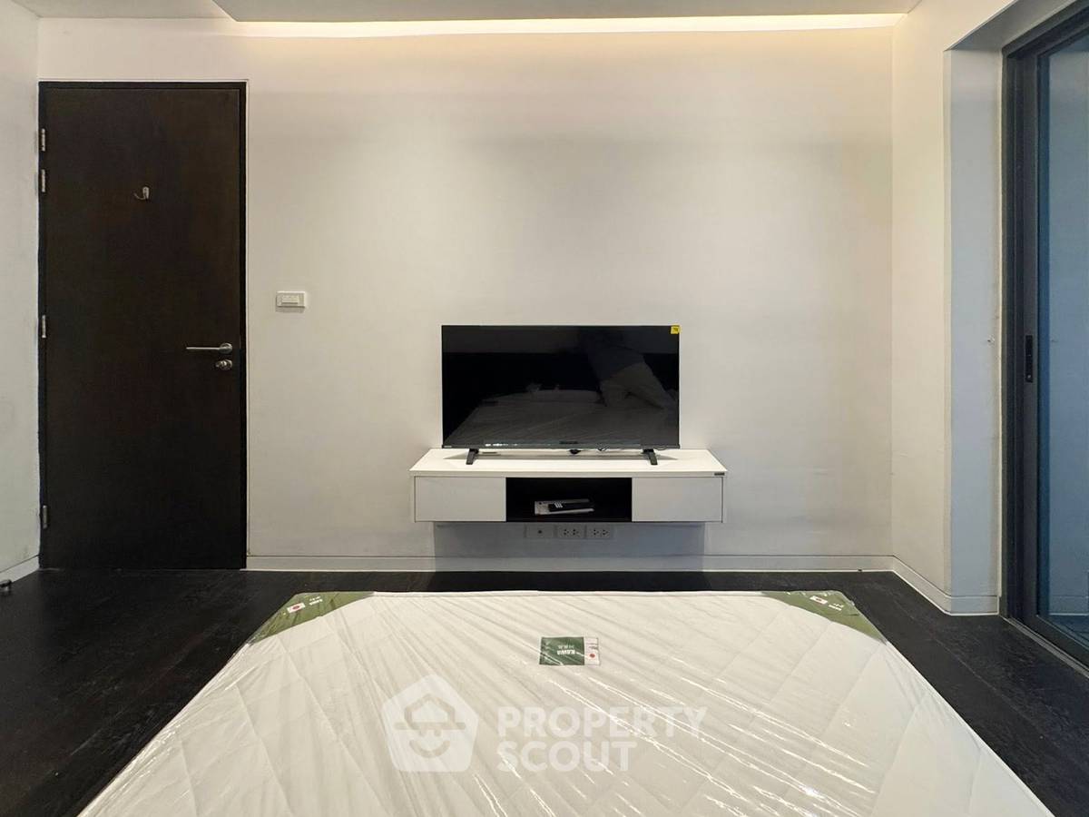 picture 2-BR Condo At Siamese Gioia Near MRT Phetchaburi (ID 2258711) - 8/18