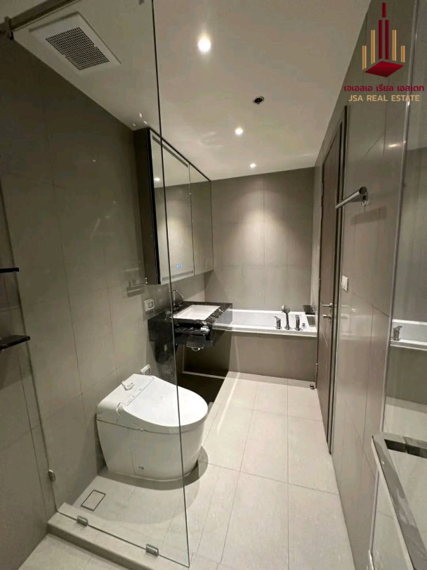 picture ✨ For Rent: The Issara Sathorn Condo ✨💰 Only 95,000 THB/month - 5/5