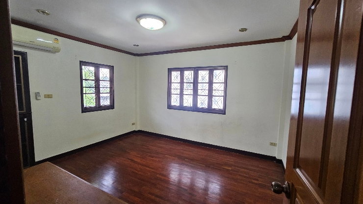 รูป 🏡#บ้านให้เช่า หมู่บ้าน เมืองเอก ใกล้ ม.รังสิต ✨ #เลี้ยงสัตว์ได้ 💥 บ้านเดี่ยวหลังใหญ่ บนพื้นที่ 105 ตร.วา - รูปที่ 2/11