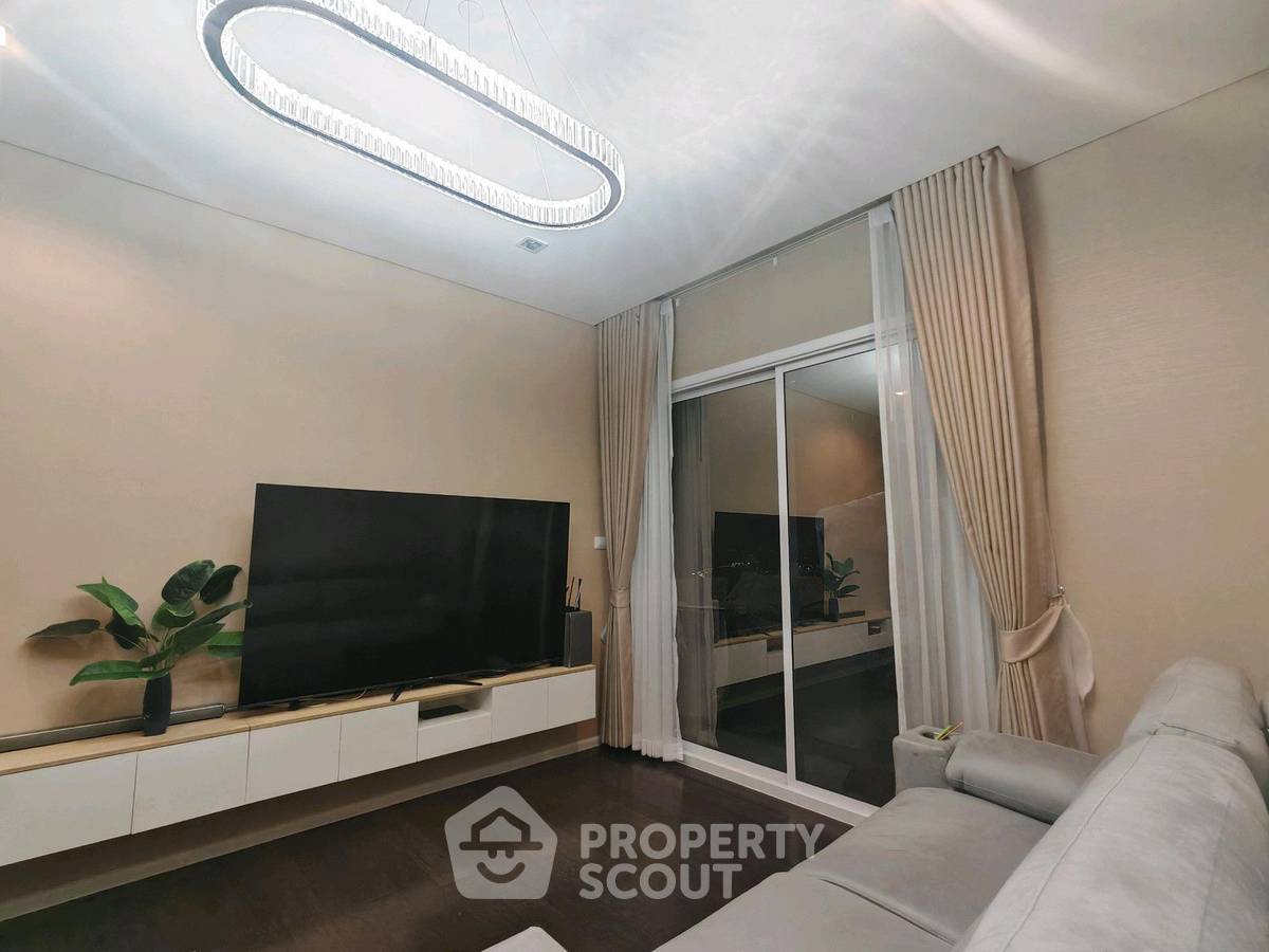picture 38th-Floor 2-BR The Saint Residences 100m To MRT Phahon Yothin (ID 3195736) - 3/20