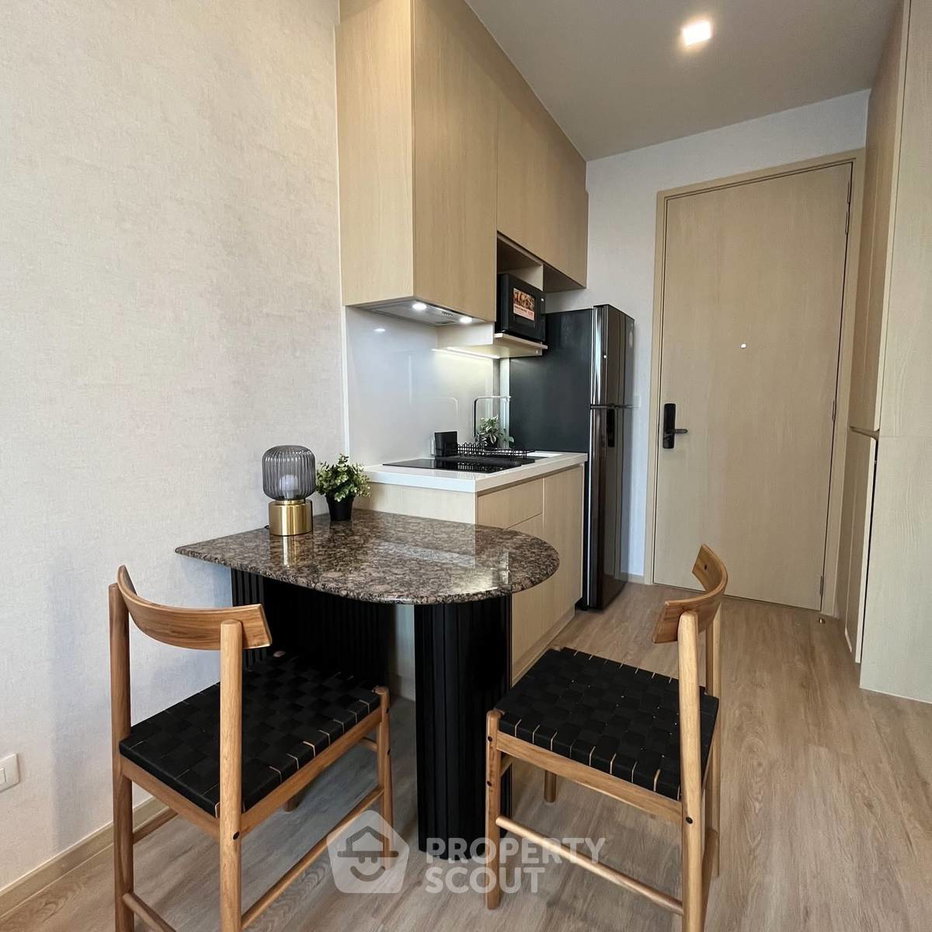 picture 23rd-Floor 1-BR Noble State 39 Near BTS Phrom Phong (ID 3197054) - 7/15