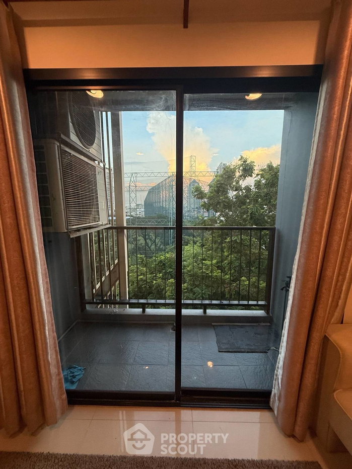 picture 300m To BTS Ekkamai | 1-BR Zenith Place Sukhumvit 42 Condominium (ID 3195457) - 11/11