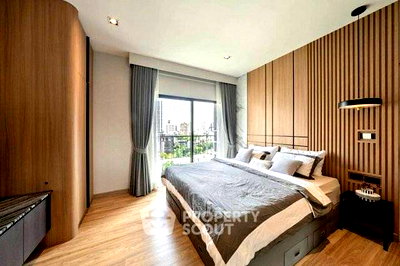 Condos for rent : 200m To BTS Ekkamai | 1-BR At Noble Reveal Ekamai (ID 3198191)