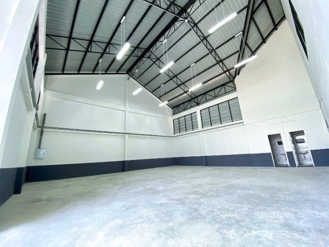 รูป โรงงานให้เช่าแบบ 3 in 1 โกดัง ออฟฟิศ ใกล้ตลาดนัดสองฝั่งคลอง 1.4 กม.เนื้อที่ 120 ตร.ว.พื้นที่ใช้สอย 282 ตร.ม เหมาะสำหรับธุรกิจ คลังสินค้า - รูปที่ 2/8