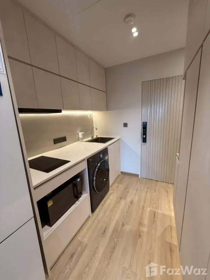 picture 2-Bedroom Corner Unit for Sale at Silom Suites Condominium 6680032 - 7/15