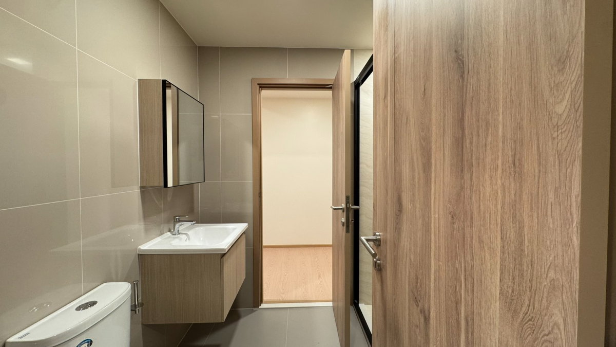 รูป 🔥 𝗛𝗢𝗧 𝐃𝐄𝐀𝐋🔥 𝗧𝗛𝗘 𝗕𝗔𝗦𝗘 Urban Rama9 คอนโดพร้อมอยู่ 1Bed ขนาด 35.34 sq.m เริ่ม 4.29 MB. ใกล้เซ็นทรัลพระราม9 เพียง2นาที❗️ - รูปที่ 3/11